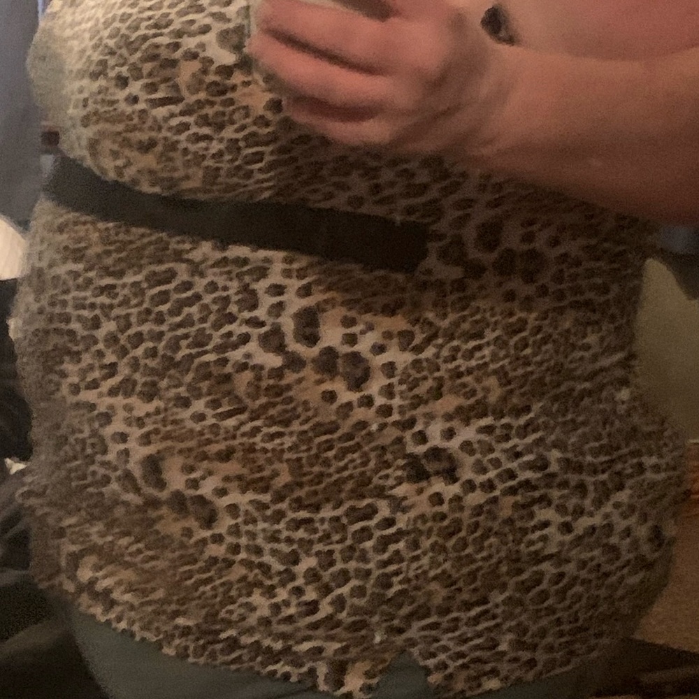 Plus size Leopard print tube top.